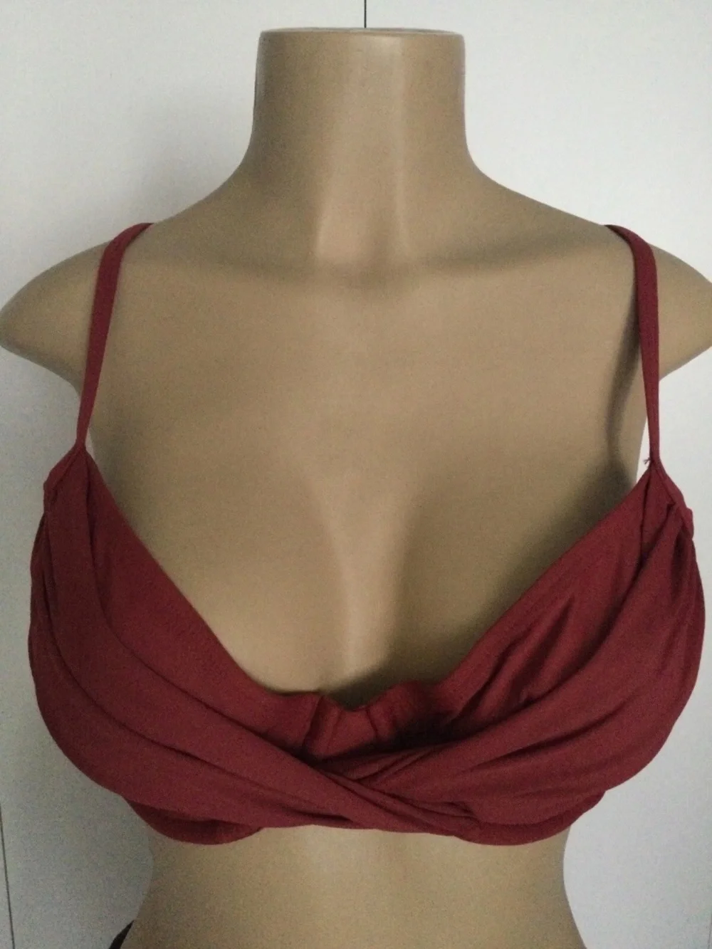 Sunsets Tuscan Red Underwire Top Size 40DD